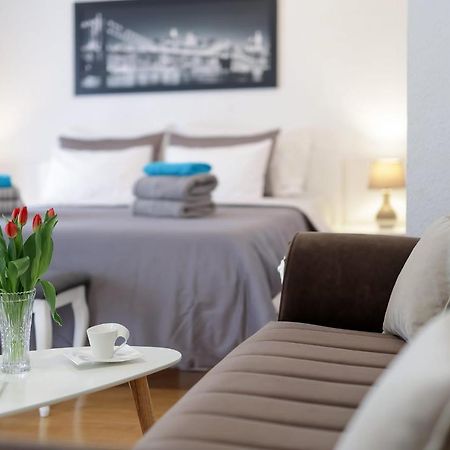 Apartments Alen 茨里克韦尼察 外观 照片