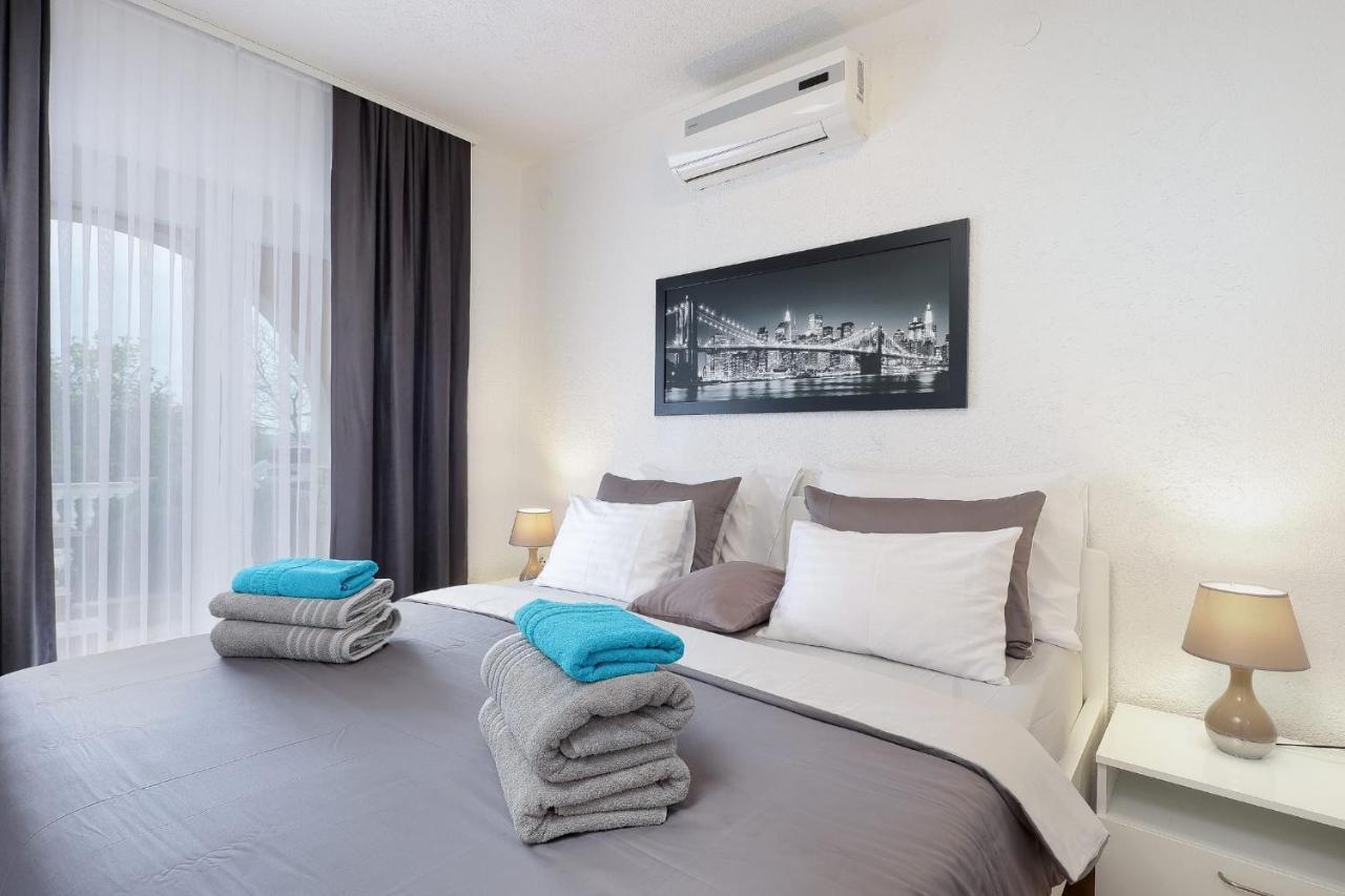 Apartments Alen 茨里克韦尼察 外观 照片