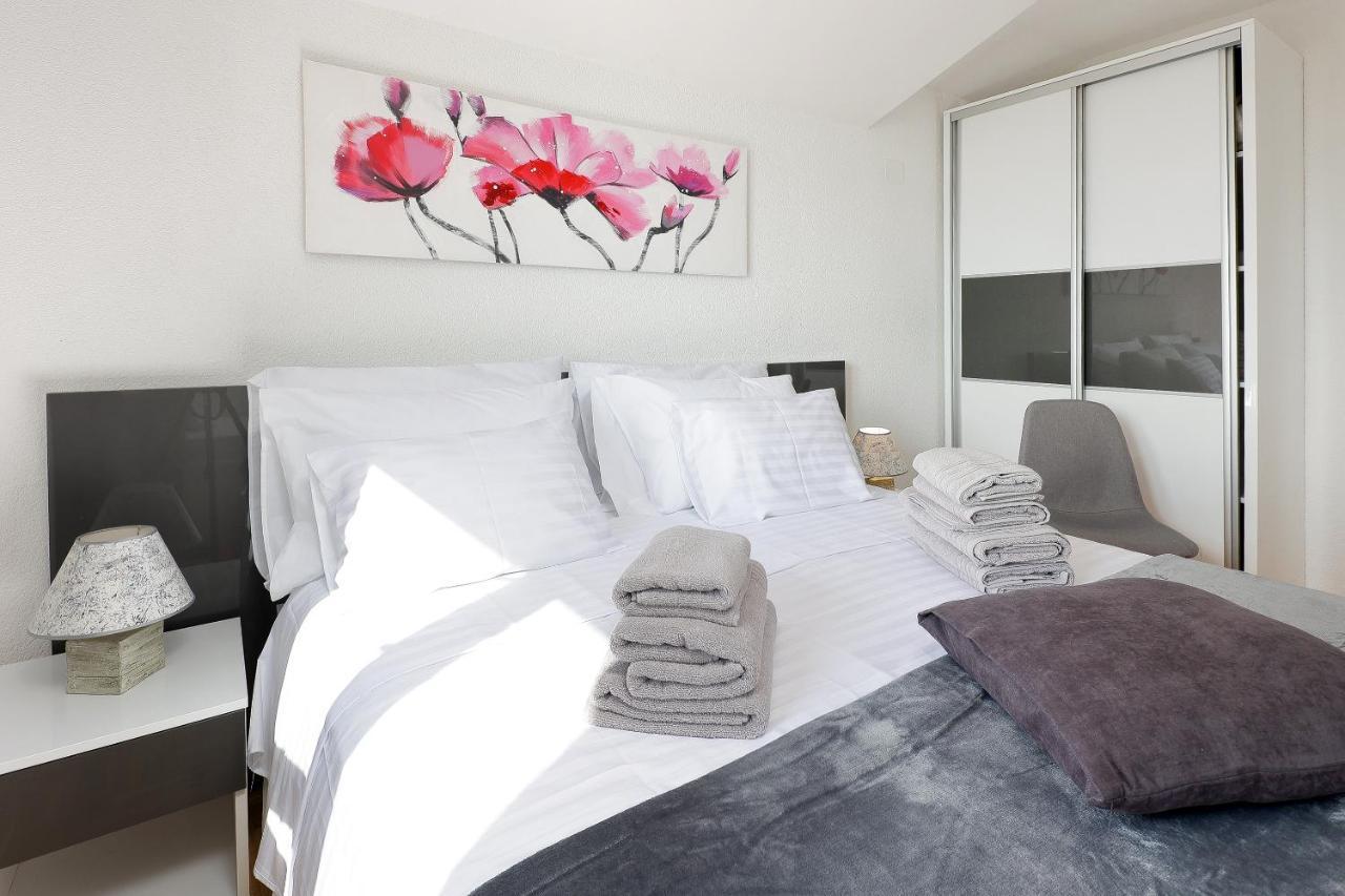 Apartments Alen 茨里克韦尼察 外观 照片