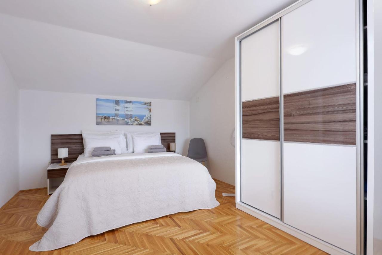 Apartments Alen 茨里克韦尼察 外观 照片