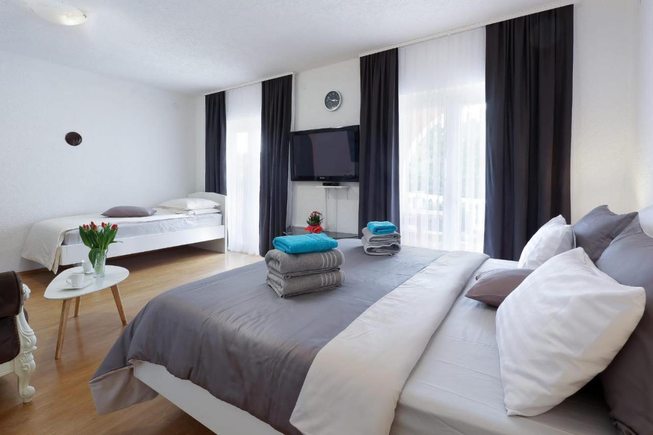 Apartments Alen 茨里克韦尼察 外观 照片