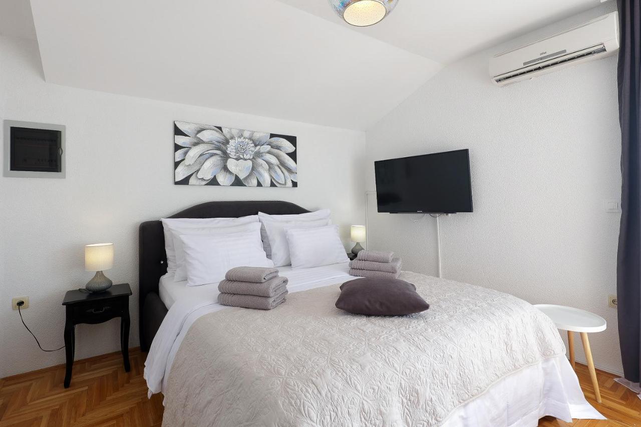 Apartments Alen 茨里克韦尼察 外观 照片